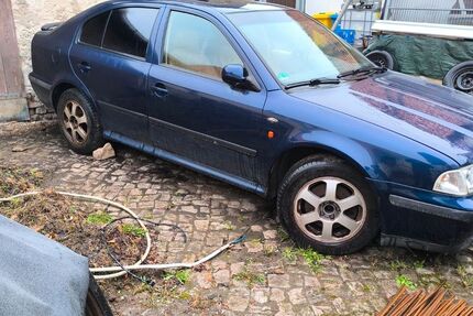 Skoda Octavia 145.000 km 3.500 &euro; Ballenstedt 06493