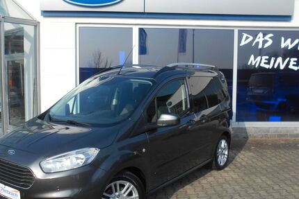 Ford Tourneo Courier 46.455 km 16.990 &euro; Radeberg 01454