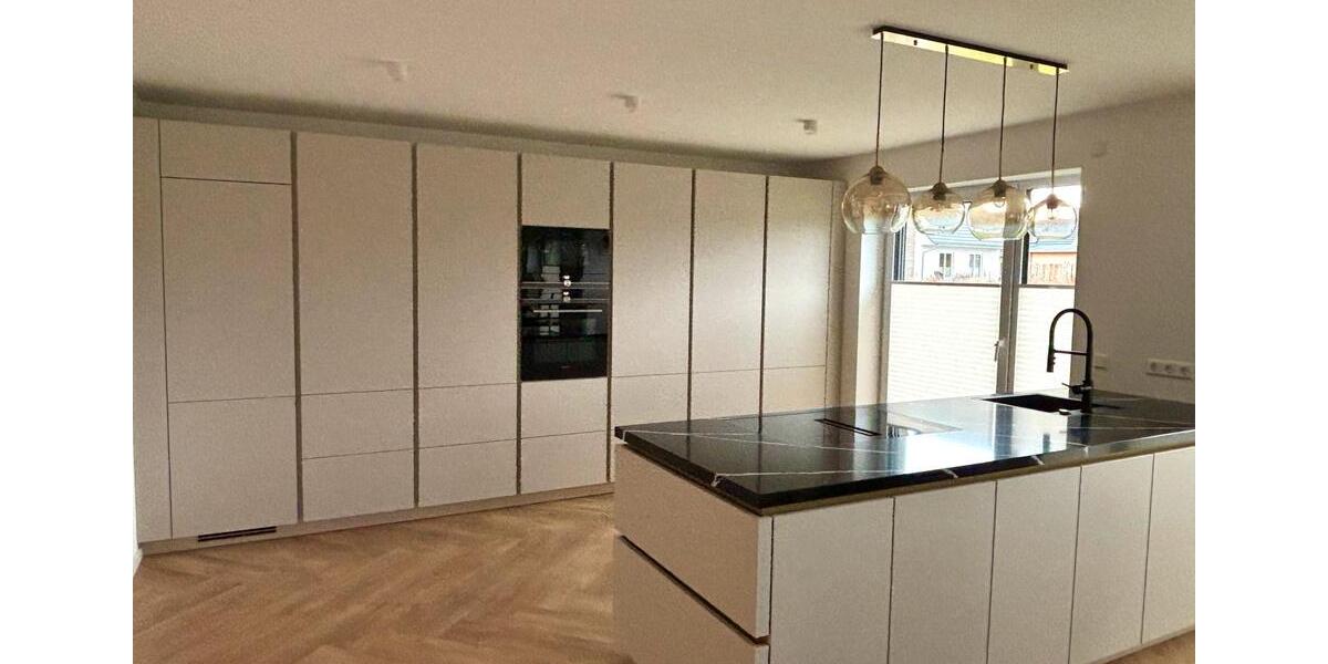 Einfamilienhaus Greifswald - 8 Zimmer, 170 m&sup2;, 2.600&euro; | Angebot:25930663