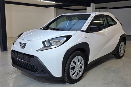 Toyota Aygo (X) 14.153 km 13.999 &euro; Versmold 33775
