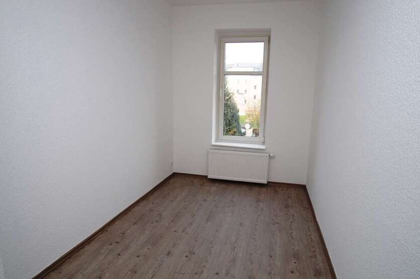 5-Zimmer-Wohnung mit Laminat, Wanne+Dusche 5 zimmer