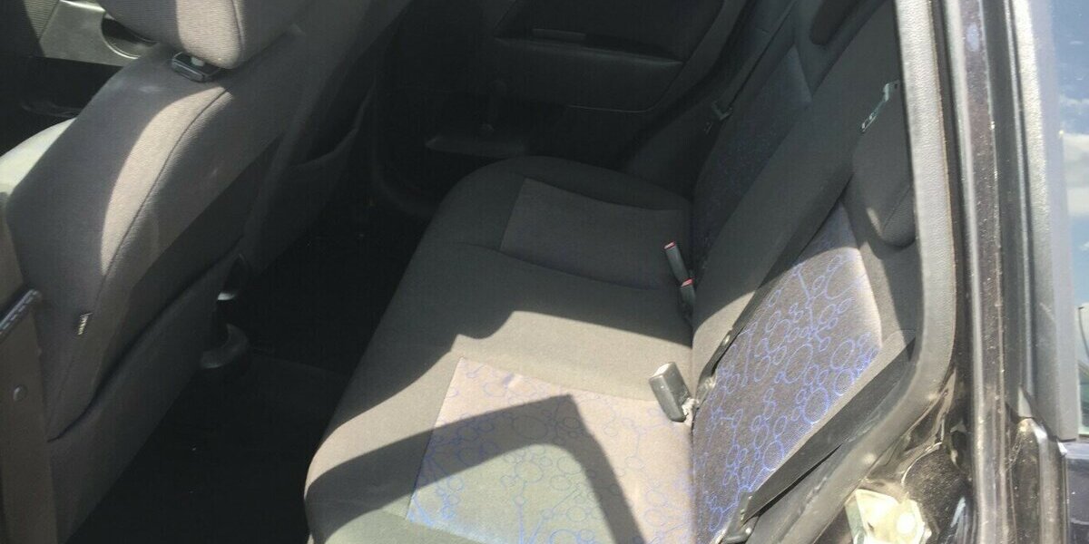 Ford Fiesta Ambiente,4 Türig,Tüv Neu! 136.000 km 2.990 &euro; Himmelkron 95502