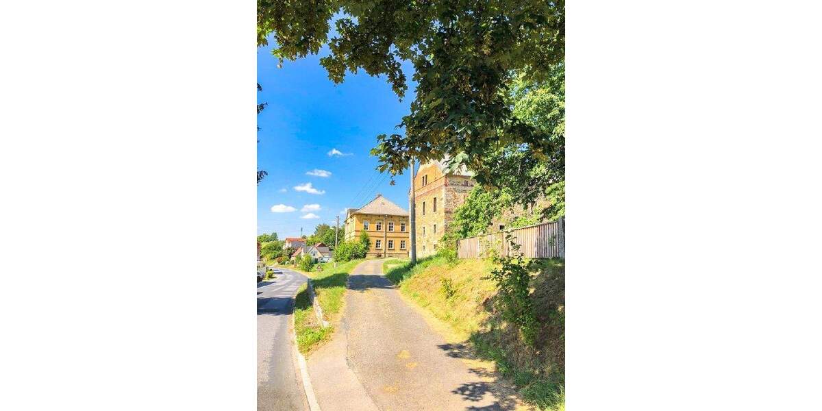 Bauernhaus, Landhaus Neustadt Polenz - 8 Zimmer, 328 m&sup2;, 280.000&euro; | Angebot:25727582