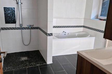Wohnung Biedenkopf - 4 Zimmer, 130 m&sup2;, 130.000&euro; | Angebot:26982261