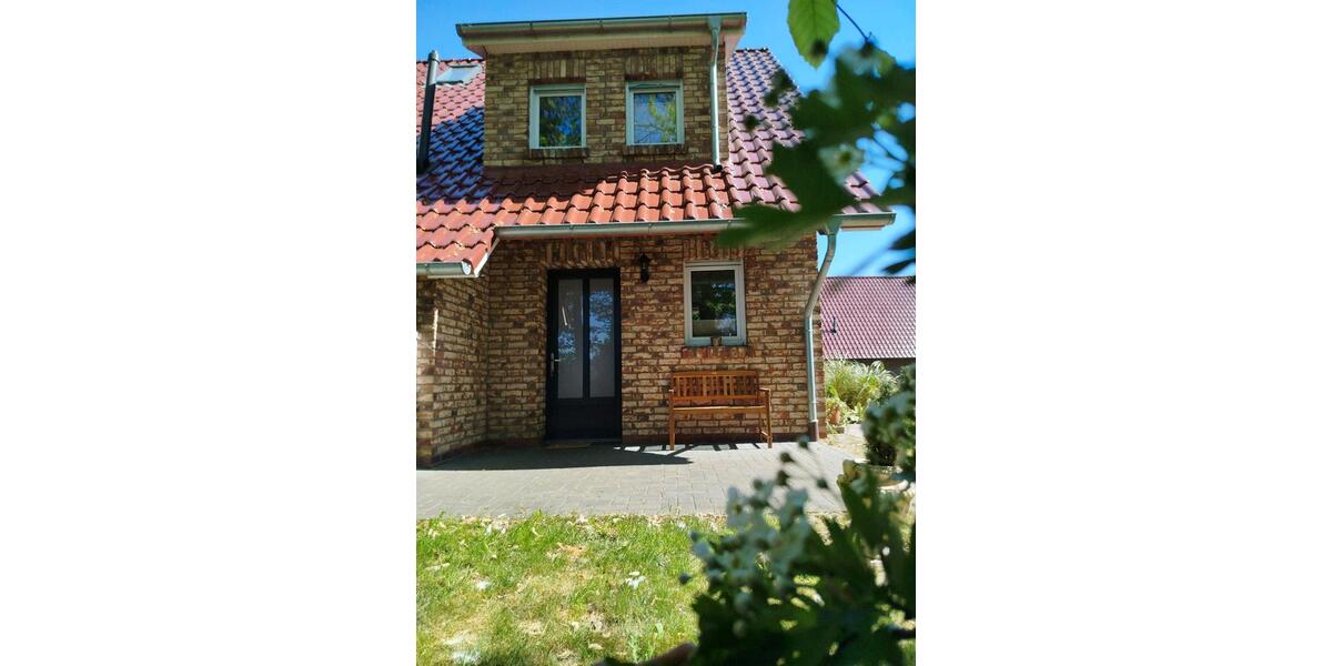 Doppelhaushälfte Aurich Georgsfeld und Tannenhausen - 2 Zimmer, 60 m&sup2;, 1.500&euro; | Angebot:25397223