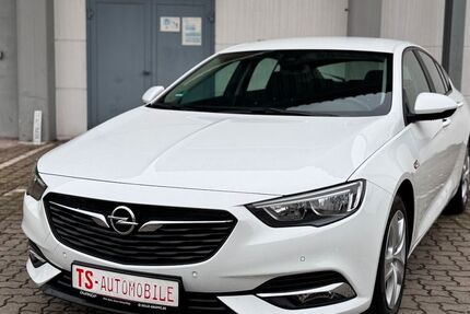 Opel Insignia 133.000 km 9.990 € Salzgitter 38229