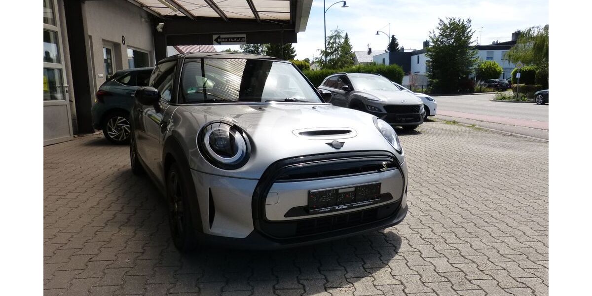 Mini Cooper SE 37.852 km 18.990 &euro; Stadtbergen 86391