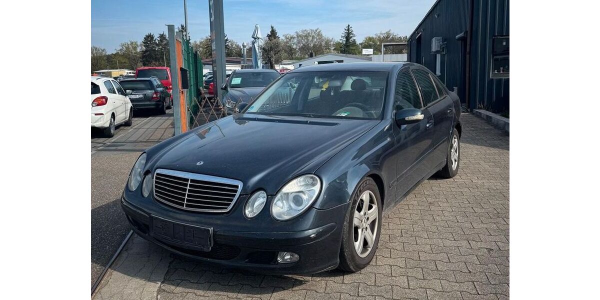 Mercedes-Benz E 220 326.000 km 1.690 &euro; Hockenheim 68766