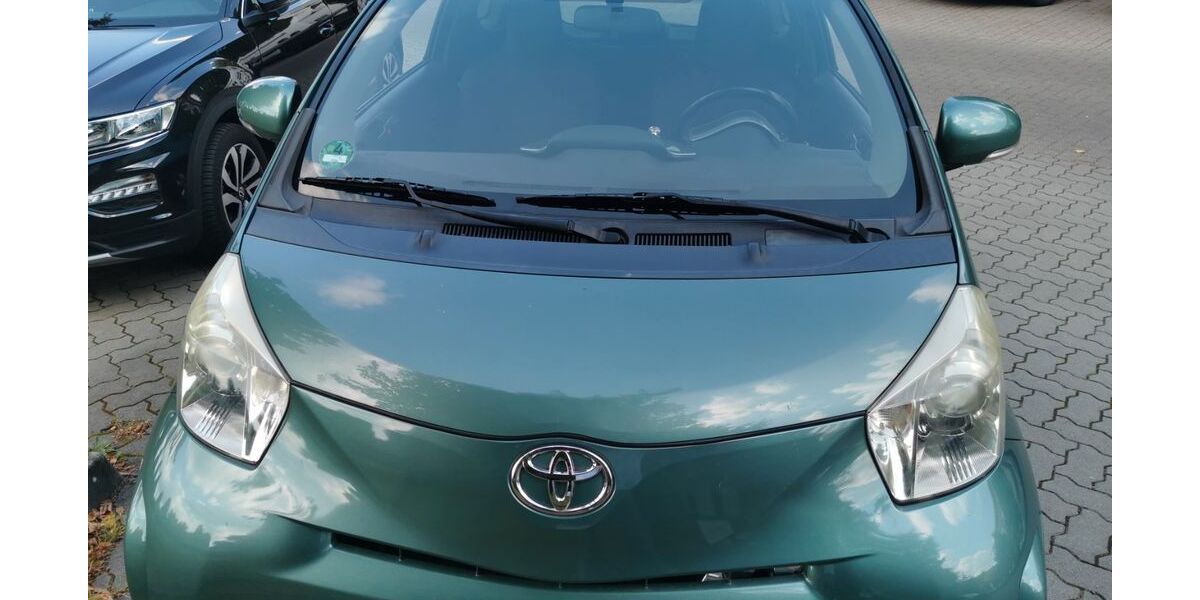 Toyota IQ 101.000 km 3.800 &euro; Hamburg 22083