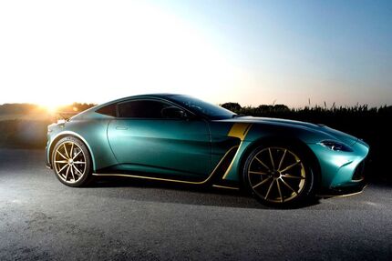 Aston Martin V12 Vantage