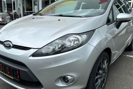 Ford Fiesta 79.227 km 4.590 € Reutlingen 72766