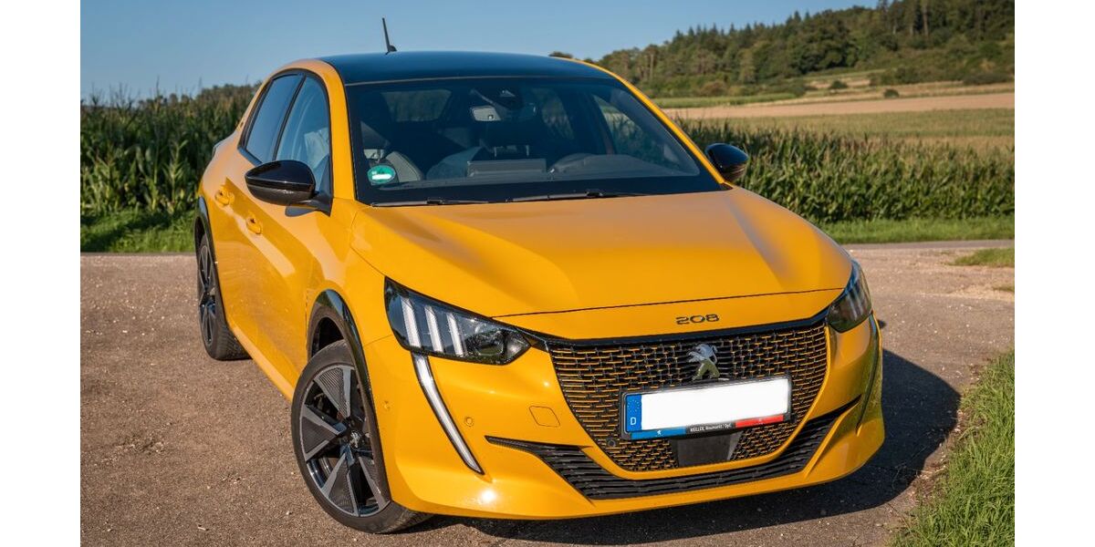 Peugeot e-208 27.000 km 18.500 &euro; Treuchtlingen 91757