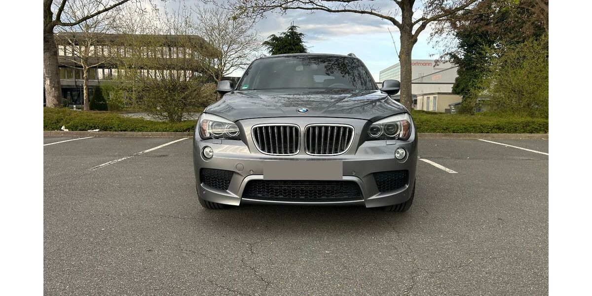 BMW X1 173.000 km 9.900 &euro; Lage 32791
