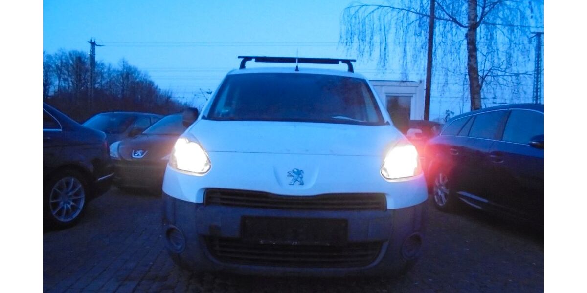 Peugeot Partner 90.431 km 5.950 &euro; München OT Trudering-Riem 81825