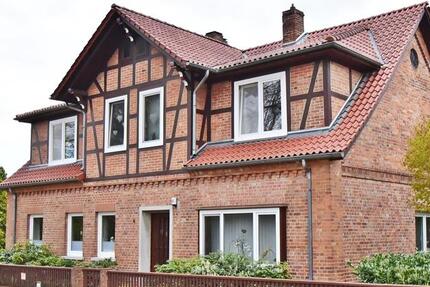 Haus Bad Fallingbostel - 10 Zimmer, 210 m&sup2;, 1.200&euro; | Angebot:25542167