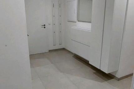 Moderne 100qm Neubauwohnung mit Garten&Tiefgarage in Amendingen zimmer