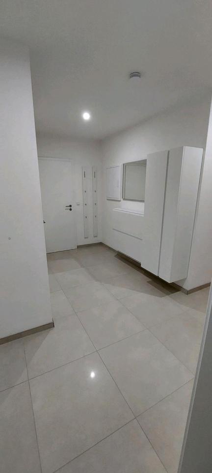 Moderne 100qm Neubauwohnung mit Garten&Tiefgarage in Amendingen zimmer