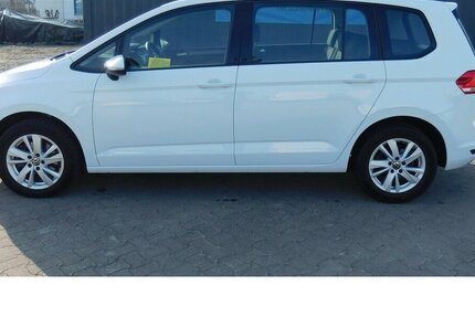 VW Touran 1.5 Comfortlin TSI 5 Sitze Klima Radio 14.900 km 25.990 &euro; Vordorf 38533