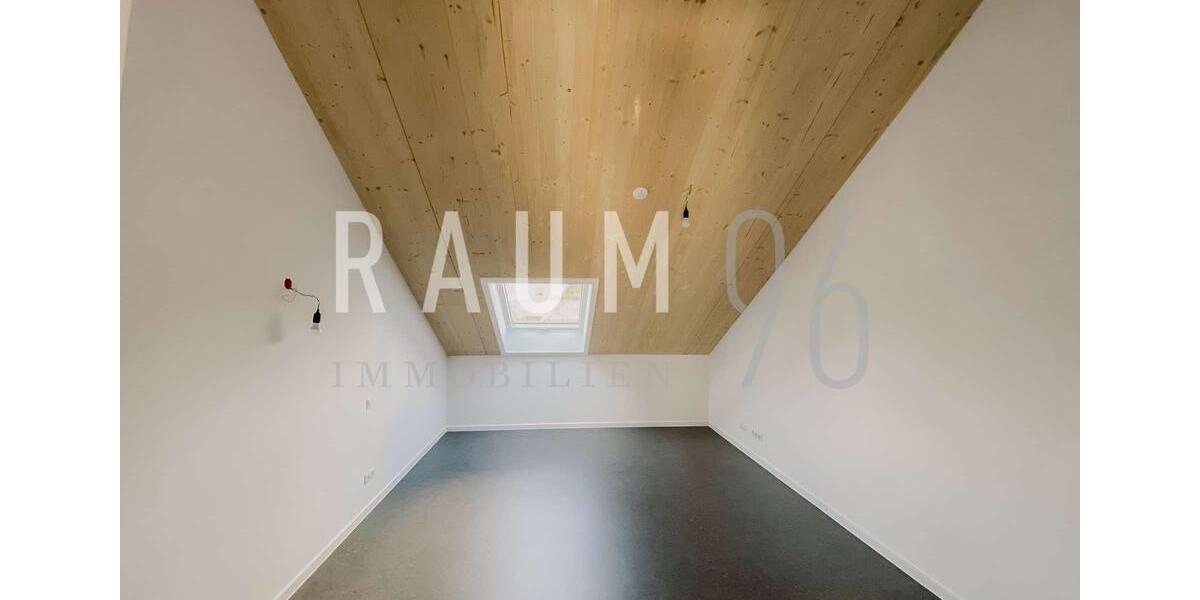 Dachgeschoßwohnung Bad Staffelstein - 3 Zimmer, 95 m&sup2;, 1.100&euro; | Angebot:26283931