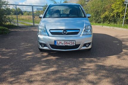 Opel Meriva 44.000 km 6.499 € Staffel 65556