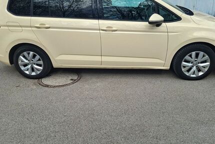 VW Touran 461.000 km 9.100 &euro; München 80339