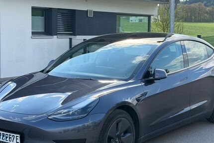 Tesla Model 3 58.950 km 26.490 &euro; Dietfurt a. d. Altmühl 92345