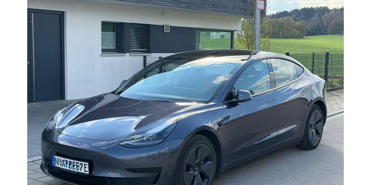 Tesla Model 3 58.950 km 26.490 &euro; Dietfurt a. d. Altmühl 92345