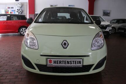 Renault Twingo 124.452 km 3.300 &euro; Karlsruhe 76185
