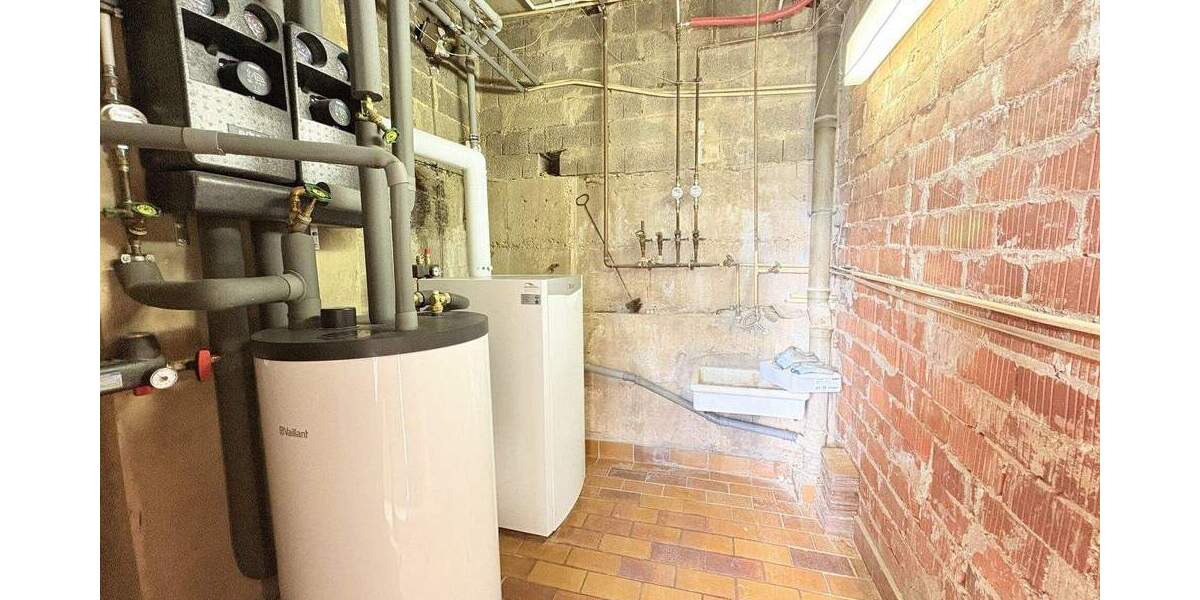 Mehrfamilienhaus, Wohnhaus Stadtallendorf-Wolferode Wolferode - 6 Zimmer, 208 m&sup2;, 299.900&euro; | Angebot:25775613