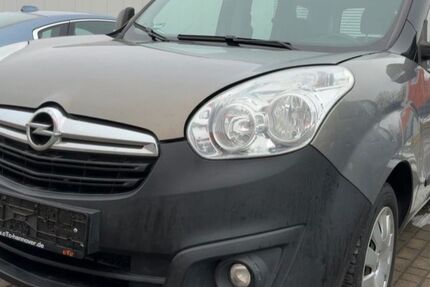 Opel Combo 134.696 km 7.990 &euro; Falkensee 14612