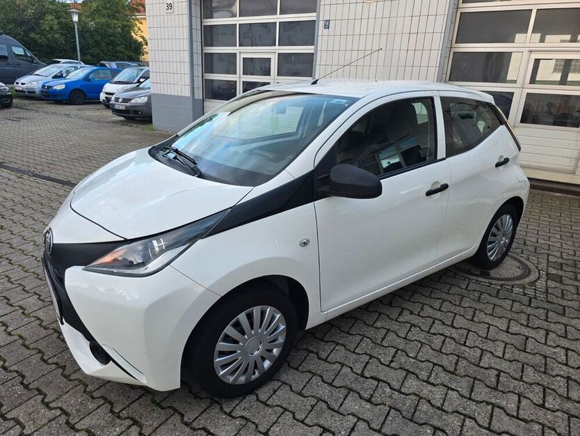 Aygo (X)