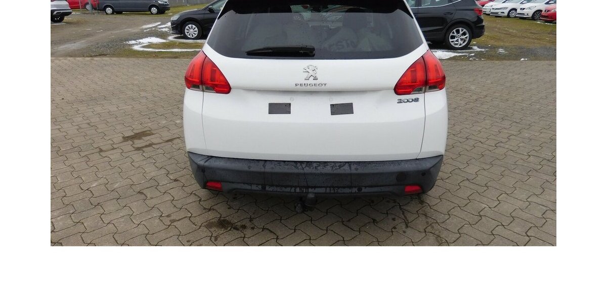 Peugeot 2008 1,2 VTi Active 4Türen Klima Navi 144.600 km 4.990 &euro; Vordorf 38533