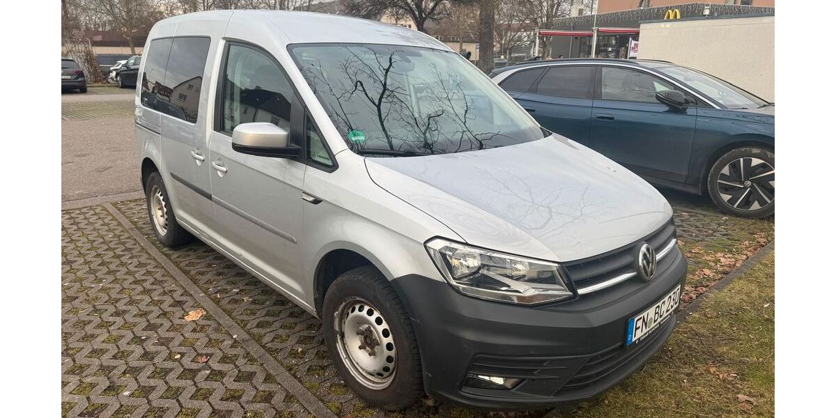 VW Caddy 76.000 km 8.999 &euro; Friedrichshafen 88046