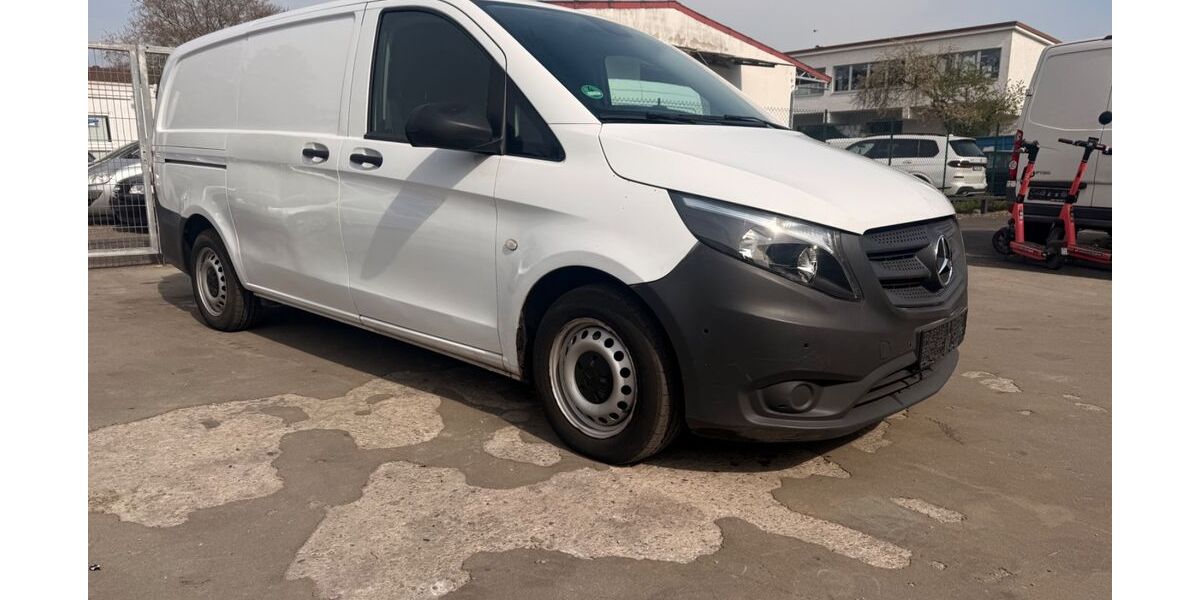 Mercedes-Benz Vito 114.000 km 11.500 &euro; FRANKFURT 65933