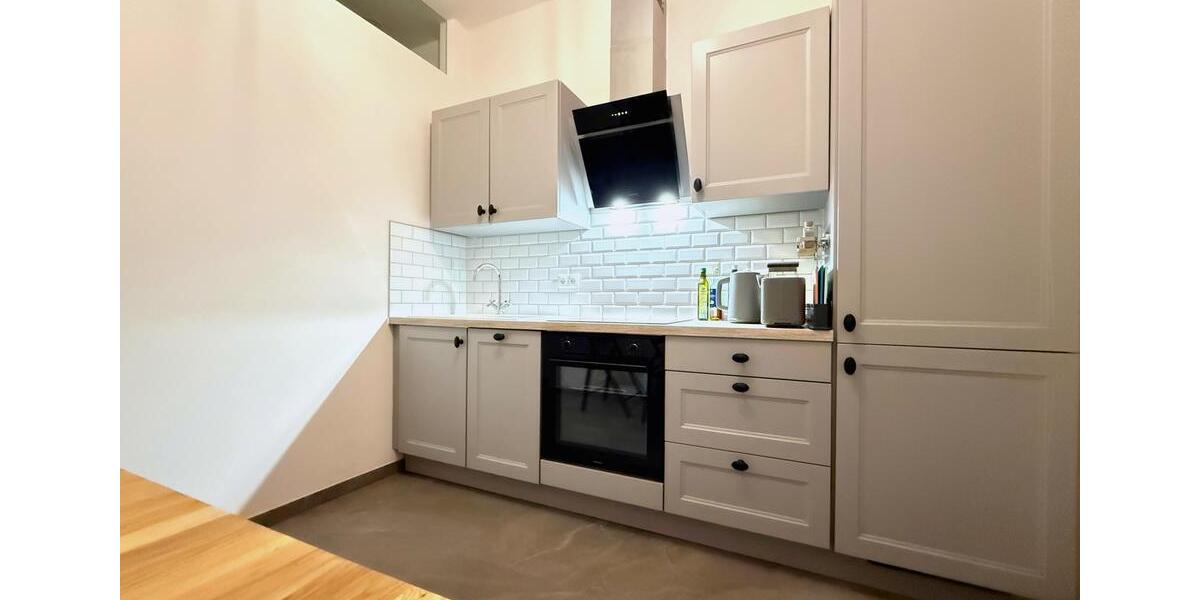 Helle 2-Zimmer-Wohnung mit Balkon, Einbauküche & Stellplatz – modern & gemütlich 2 zimmer