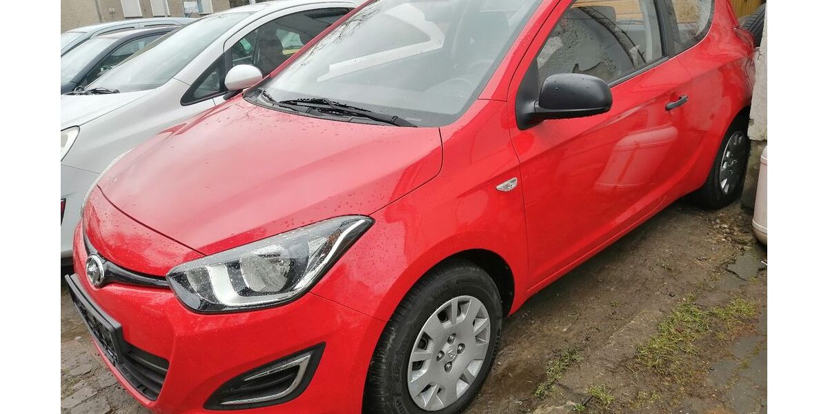 Hyundai i20 41.000 km 4.990 &euro; Schönefeld OT-Waltersdorf 12529