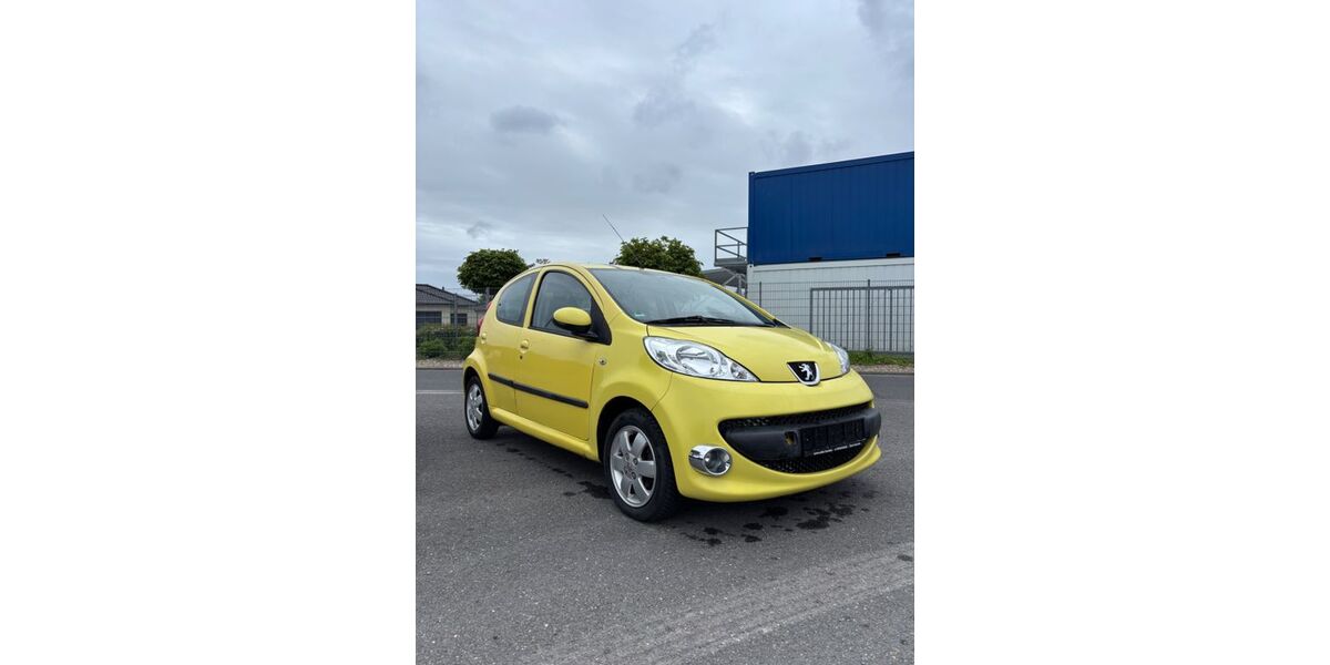 Peugeot 107 146.000 km 3.400 &euro; Selfkant 52538