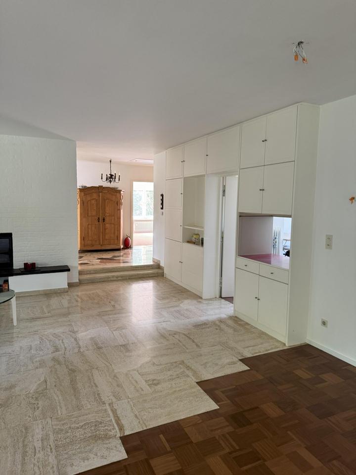 Stilvoller Bungalow mit Garten in ruhiger Lage zur Miete 162 m² Wohnfläche 70m² Souterrain