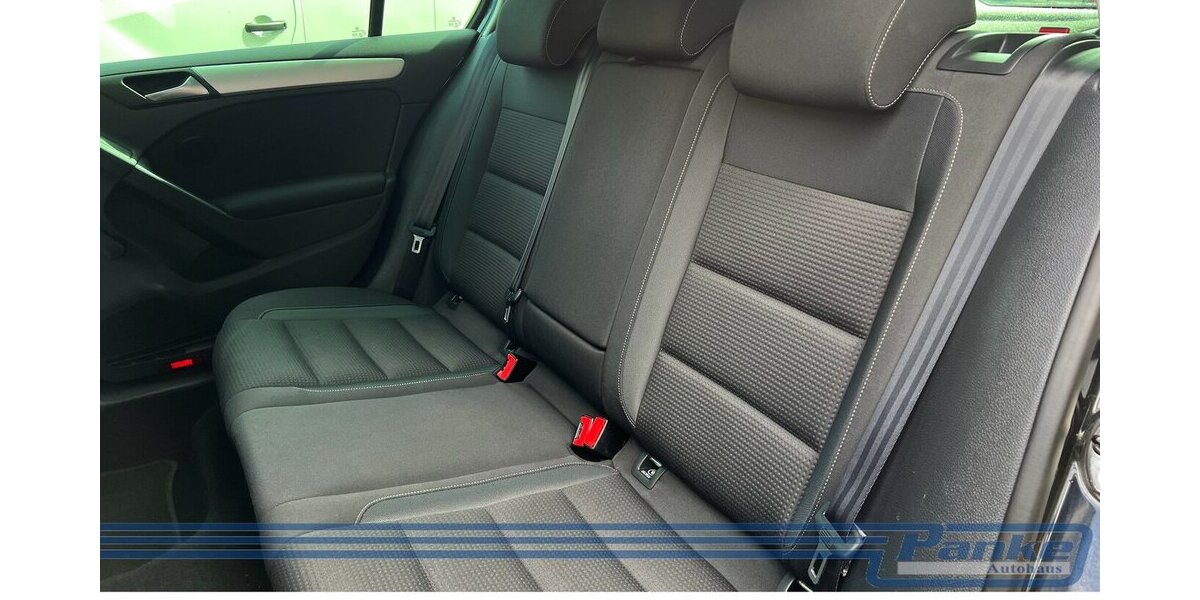 VW Golf VI Team Lim*SHZ*Klima*PDC*Tempo* 206.982 km 4.990 &euro; Berlin 13187