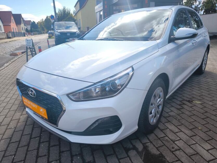 i30