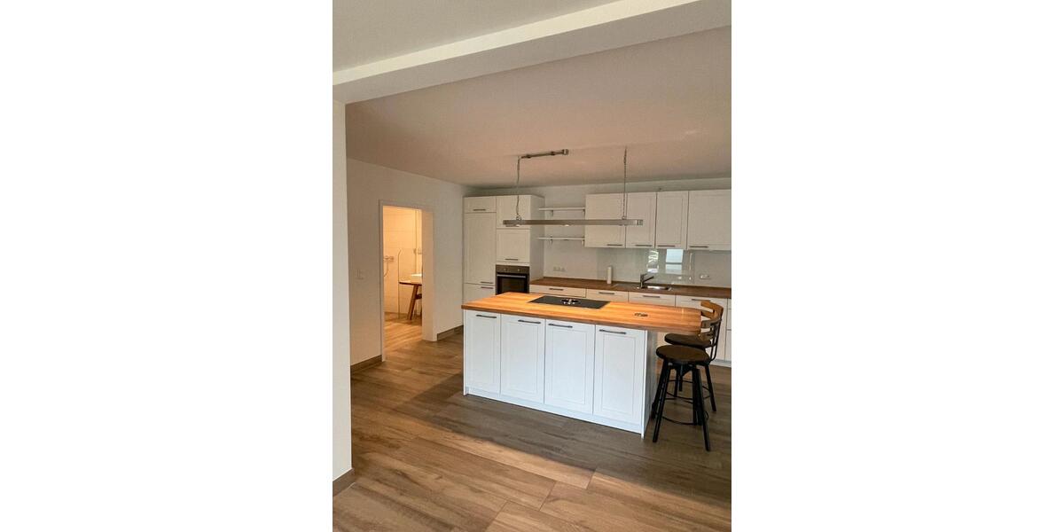 Erdgeschoßwohnung Toppenstedt - 3 Zimmer, 130 m&sup2;, 1.250&euro; | Angebot:26681646