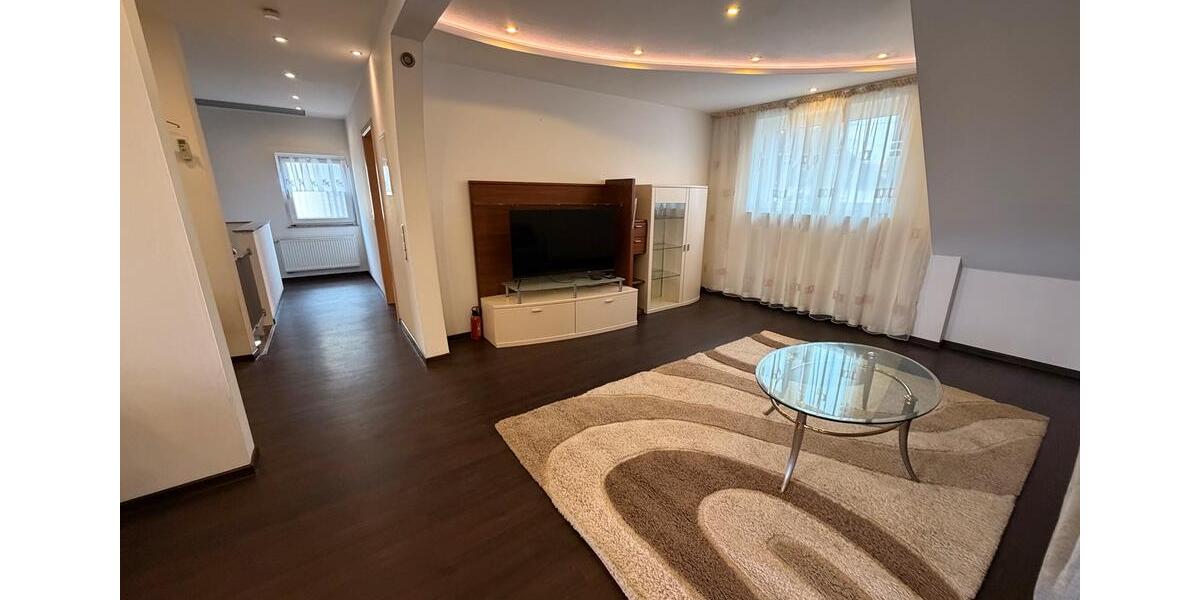 Möblierte 2-Zimmer-Wohnung mit Balkon im Bous 2 zimmer