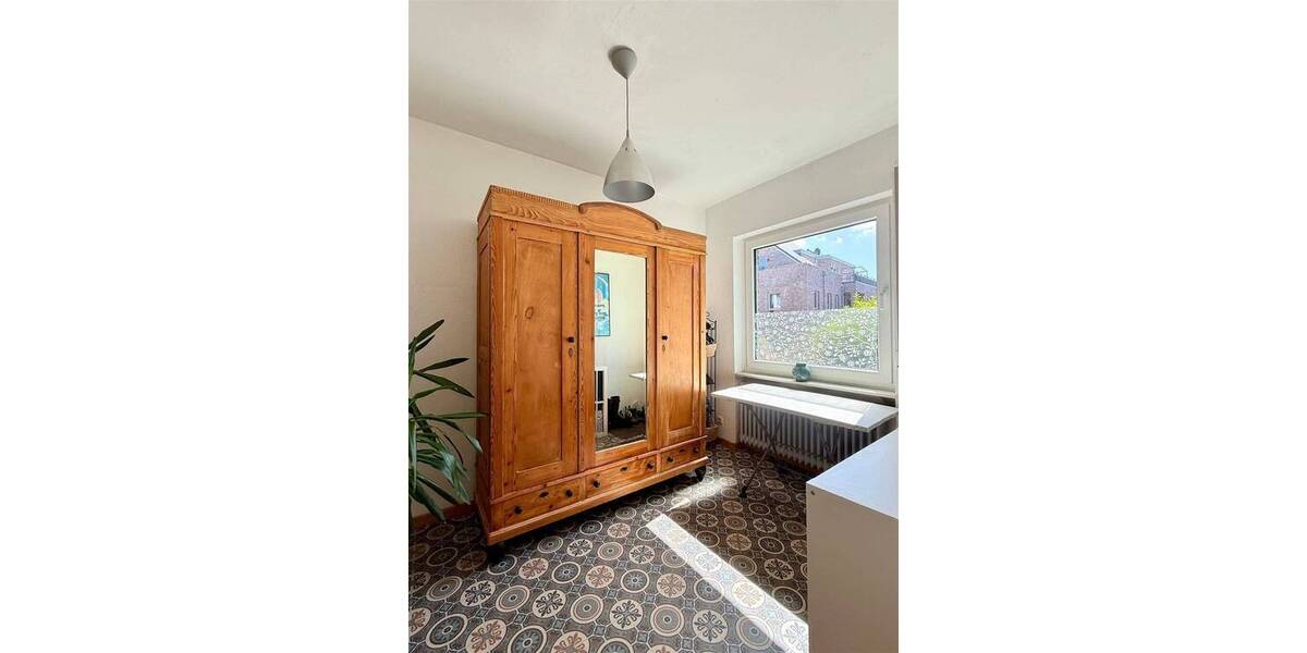 Einfamilienhaus Aurich Innenstadt - 7 Zimmer, 175 m&sup2;, 329.000&euro; | Angebot:26881893