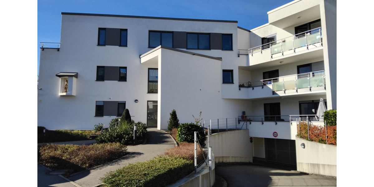 Komfortable und barrierefreie 2,5 Zimmer Penthouse-WHG mit EBK und TG-Stellplatz zu vermieten! 2 zimmer