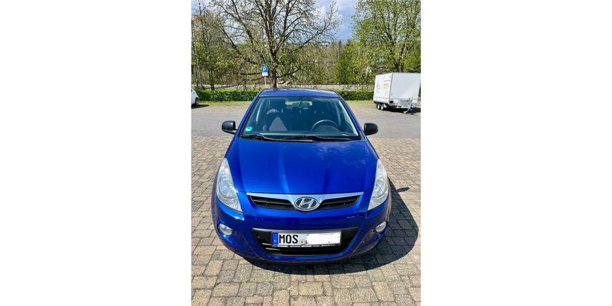 Hyundai i20 46.500 km 2.990 &euro; Osterburken 74706