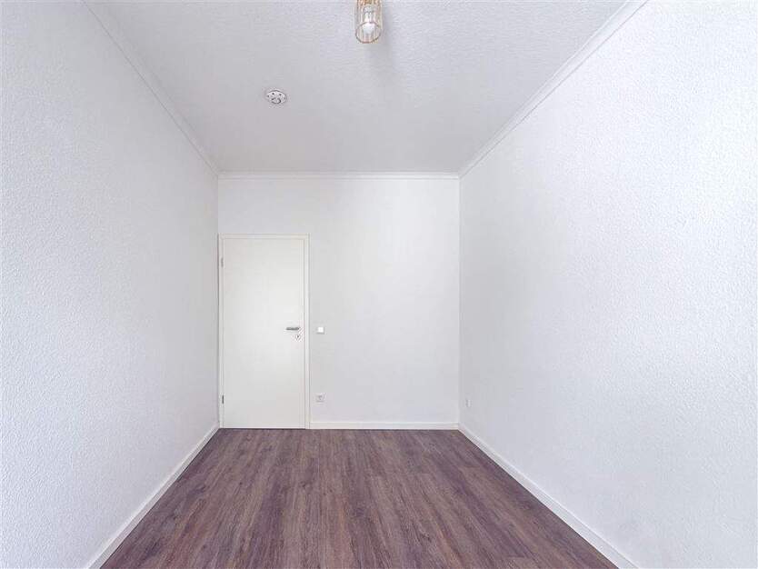 3-Zimmer-Wohnung in Toplage mit Loggia Leerstehend 3 zimmer