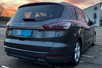 Ford S-Max 107.000 km 17.900 &euro; Augsburg 86156