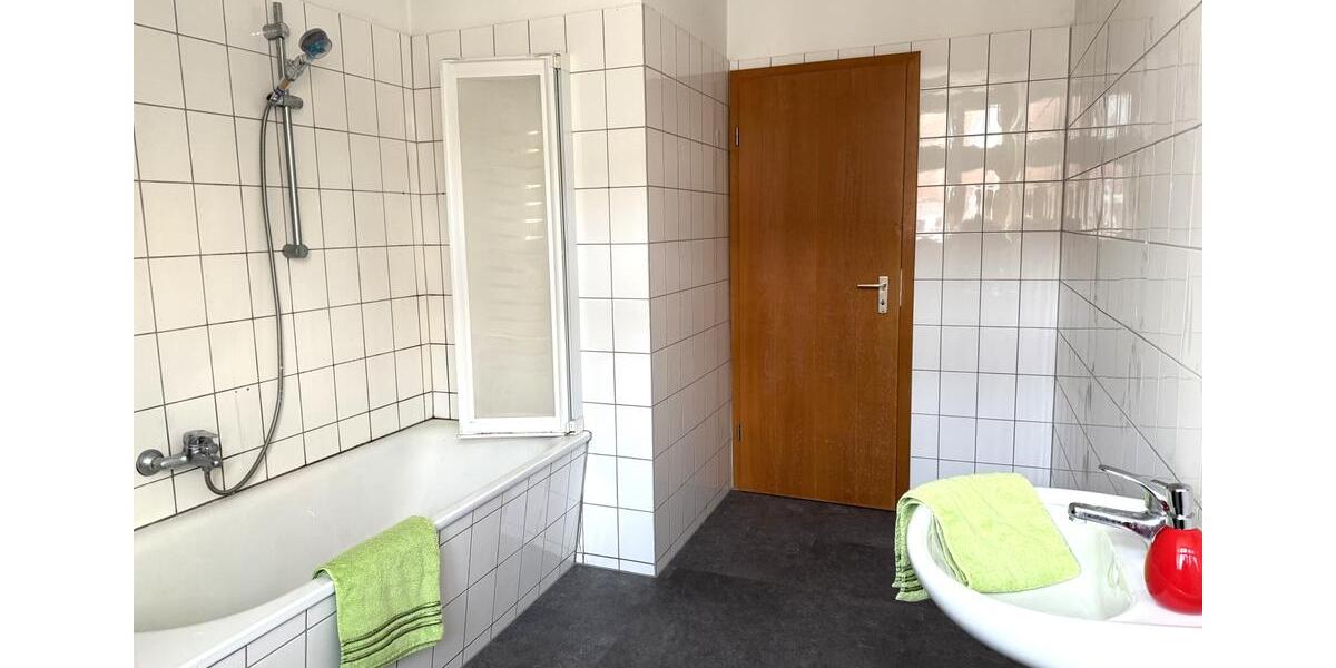 Dachgeschoßwohnung Magdeburg Nordwest - 2 Zimmer, 55 m&sup2;, 400&euro; | Angebot:25415665