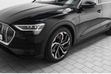 Audi e-tron 45.043 km 29.980 &euro; Holzminden 37603