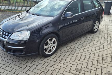 VW Golf 128.000 km 2.999 &euro; Weida 07570
